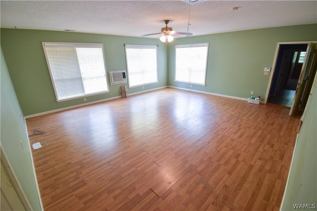 11322 Hen Smith, Vance, AL 35490