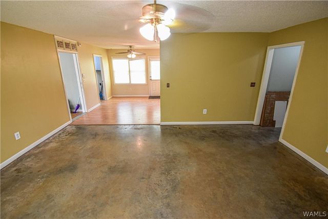 11322 Hen Smith, Vance, AL 35490