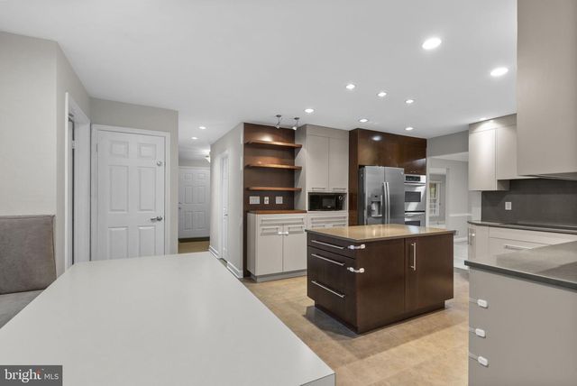 419 WATTS BRANCH PKWY, Potomac, MD 20854