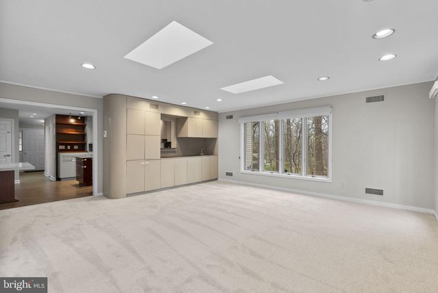 419 WATTS BRANCH PKWY, Potomac, MD 20854