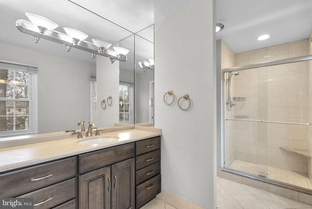 419 WATTS BRANCH PKWY, Potomac, MD 20854