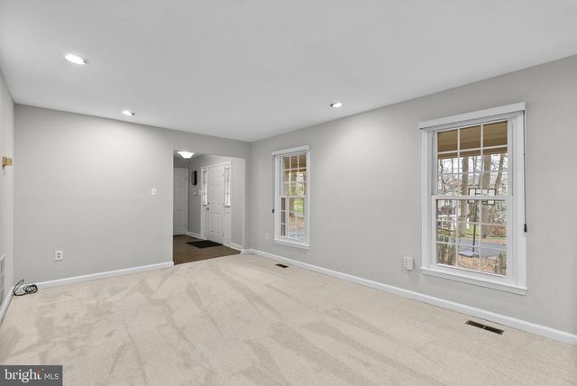 419 WATTS BRANCH PKWY, Potomac, MD 20854