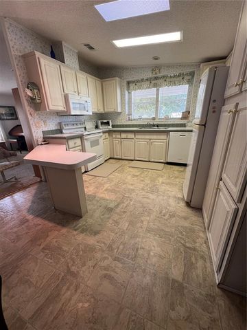 6236 KNOTTY PINE DRIVE SE, Winter Haven, FL 33884