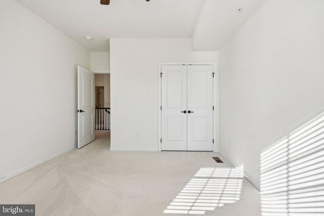 26052 BRAIDED MANE TER, Aldie, VA 20105