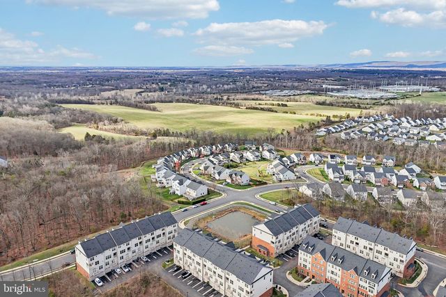 26052 BRAIDED MANE TER, Aldie, VA 20105