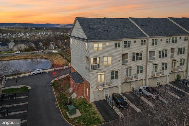 26052 BRAIDED MANE TER, Aldie, VA 20105