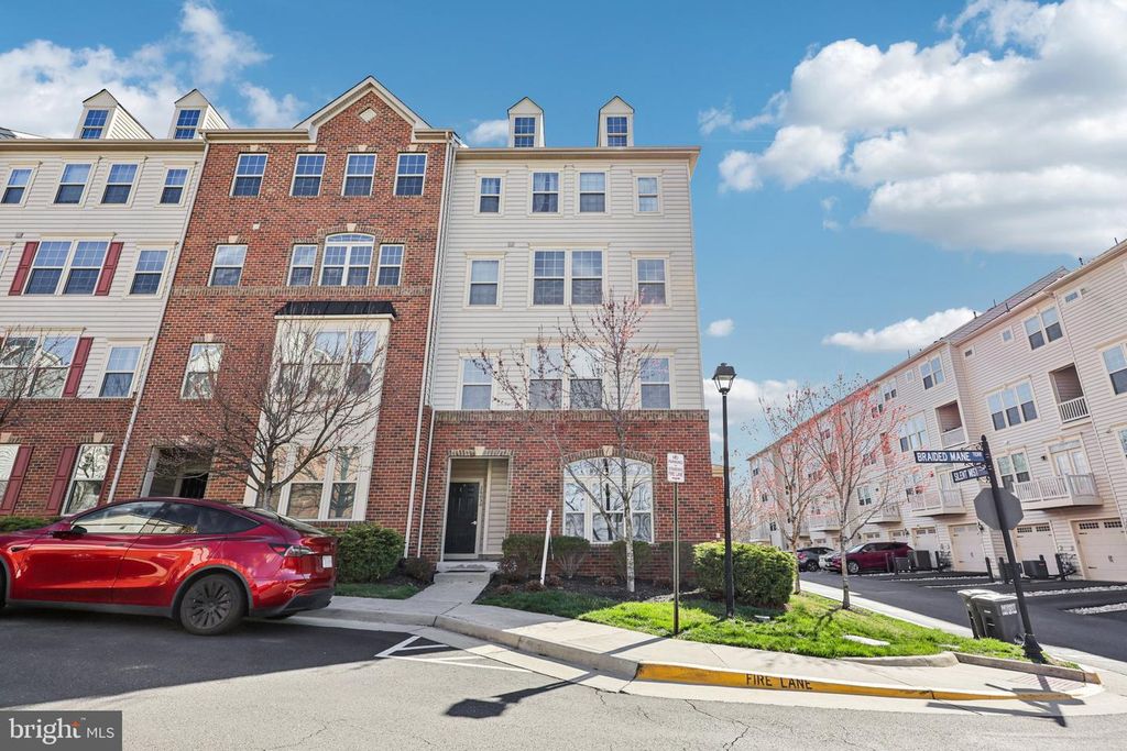 26052 BRAIDED MANE TER, Aldie, VA 20105