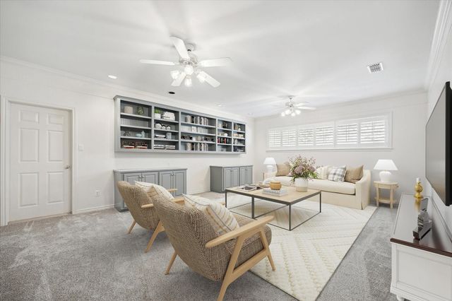 204 Duerr Drive, Bellville, TX 77418