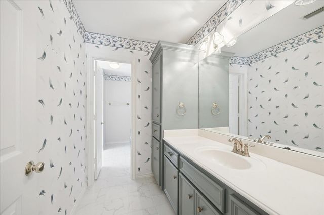 204 Duerr Drive, Bellville, TX 77418