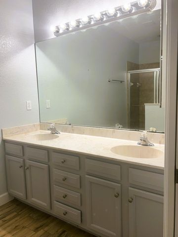 4210 Gator Trace Avenue F, Fort Pierce, FL 34982