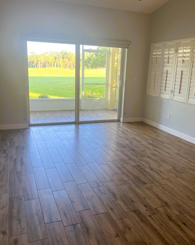 4210 Gator Trace Avenue F, Fort Pierce, FL 34982