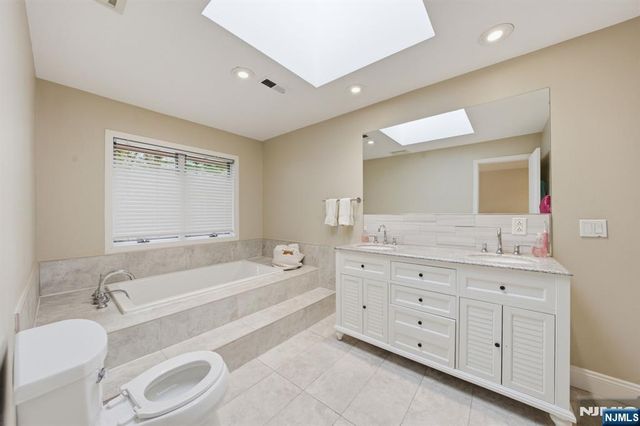 291 Truman Drive, Cresskill, NJ 07626