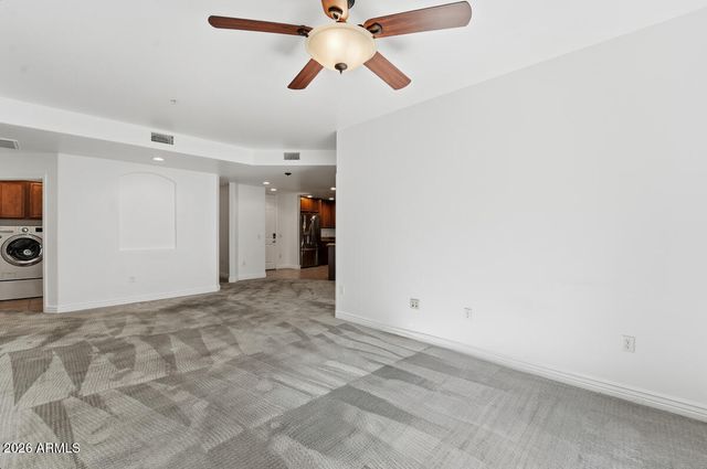 5450 E DEER VALLEY Drive 2210, Phoenix, AZ 85054