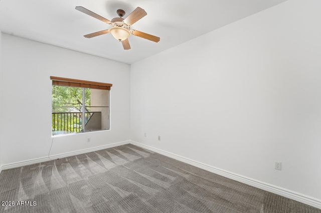 5450 E DEER VALLEY Drive 2210, Phoenix, AZ 85054