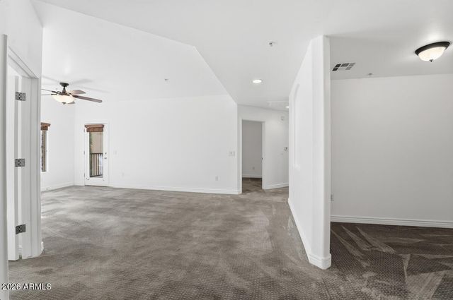 5450 E DEER VALLEY Drive 2210, Phoenix, AZ 85054