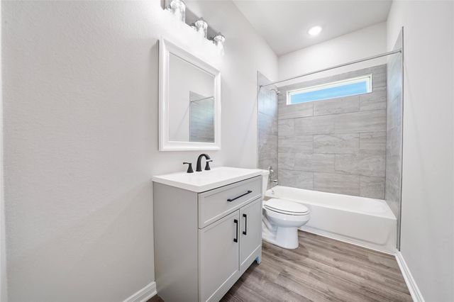 222 Spruce Lake Road, Houston, TX 77336