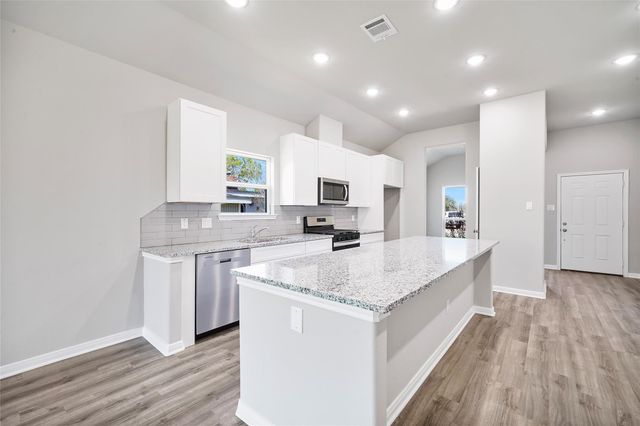 222 Spruce Lake Road, Houston, TX 77336