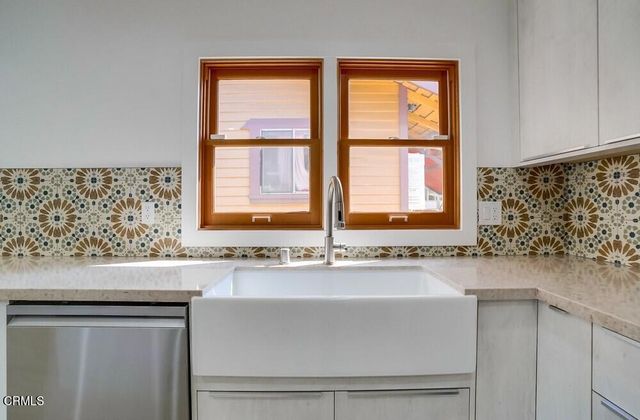 130 N Avenue 60, Los Angeles, CA 90042