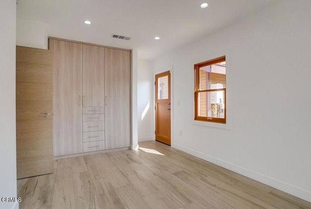 130 N Avenue 60, Los Angeles, CA 90042