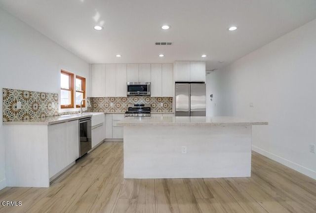 130 N Avenue 60, Los Angeles, CA 90042