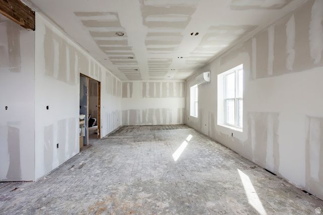 730 W 400 ST, Salt Lake City, UT 84116