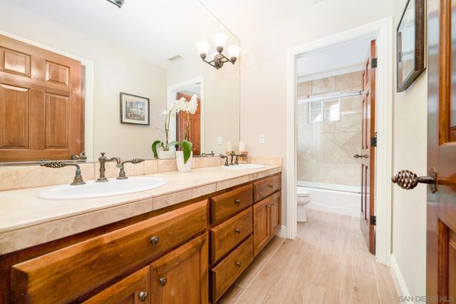 5320 Olive Hill Trl, Bonsall, CA 92003