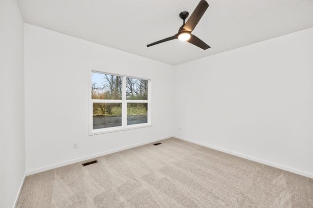 1028 NW MacArthur Lane, Waukee, IA 50263