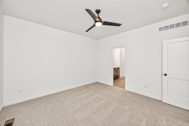 1028 NW MacArthur Lane, Waukee, IA 50263