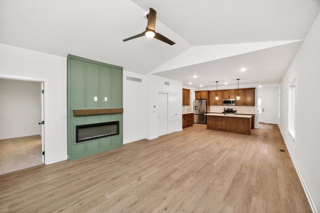1028 NW MacArthur Lane, Waukee, IA 50263