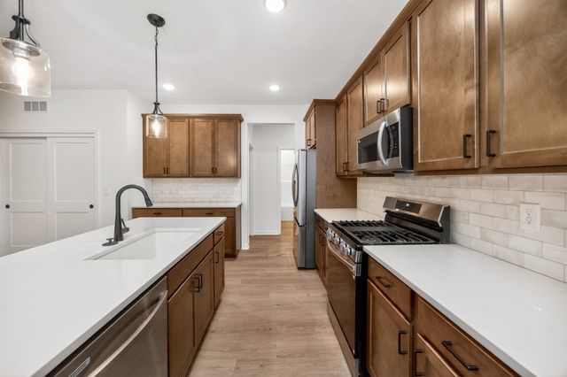 1028 NW MacArthur Lane, Waukee, IA 50263