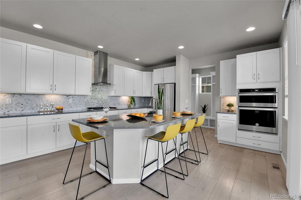 6841 W Asbury Place, Lakewood, CO 80227