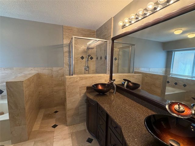 8316 Auburn Drive, Fort Worth, TX 76123