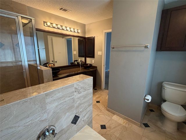 8316 Auburn Drive, Fort Worth, TX 76123