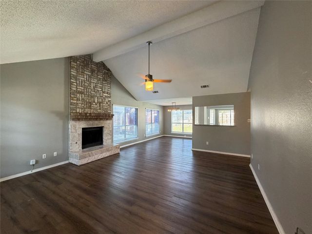 8316 Auburn Drive, Fort Worth, TX 76123