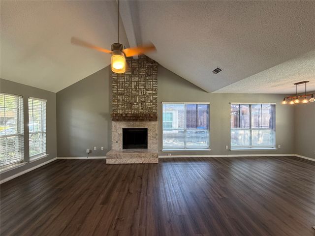 8316 Auburn Drive, Fort Worth, TX 76123