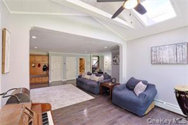 15 Cranberry Drive, Highland Mills, NY 10930