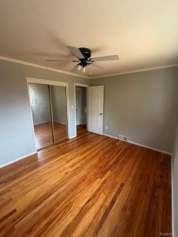 13618 Irene Court, Warren, MI 48088