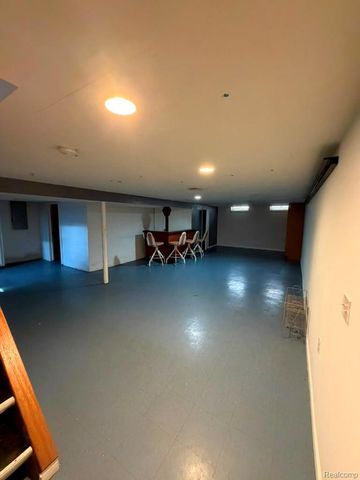 13618 Irene Court, Warren, MI 48088
