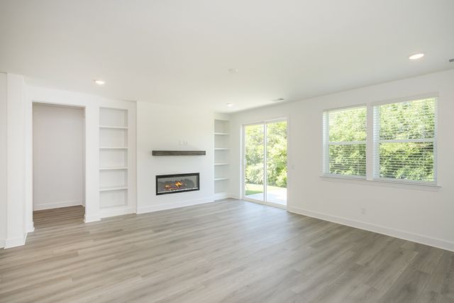 136 West Cassa Way, Mount Juliet, TN 37122