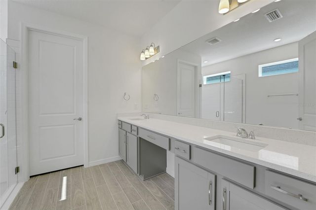 17553 VALLEYWOOD PARKWAY, Land O Lakes, FL 34638