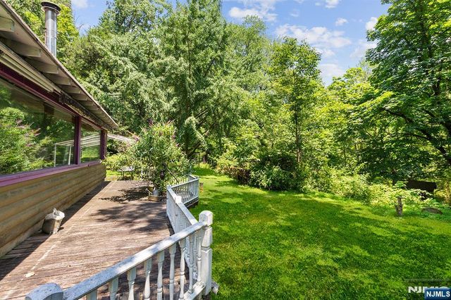 77 Voorhis Road, Kinnelon Borough, NJ 07035