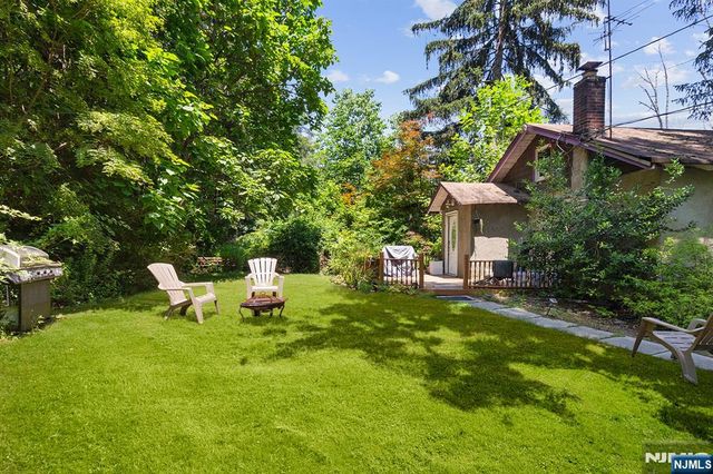 77 Voorhis Road, Kinnelon Borough, NJ 07035