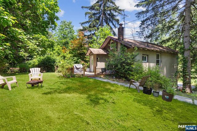 77 Voorhis Road, Kinnelon Borough, NJ 07035