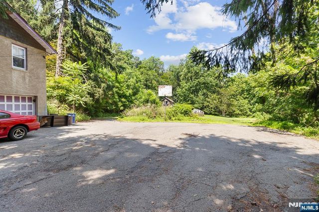 77 Voorhis Road, Kinnelon Borough, NJ 07035