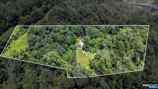 77 Voorhis Road, Kinnelon Borough, NJ 07035