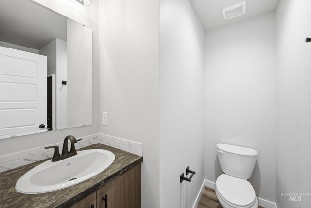4262 E Rincon Dr, Meridian, ID 83642