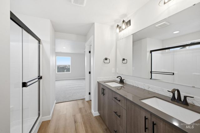 4262 E Rincon Dr, Meridian, ID 83642