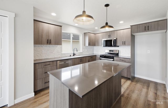 4262 E Rincon Dr, Meridian, ID 83642