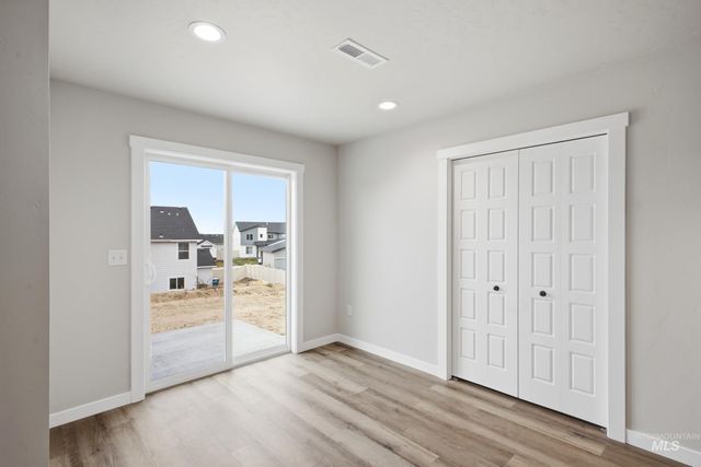 4262 E Rincon Dr, Meridian, ID 83642