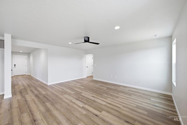 4262 E Rincon Dr, Meridian, ID 83642